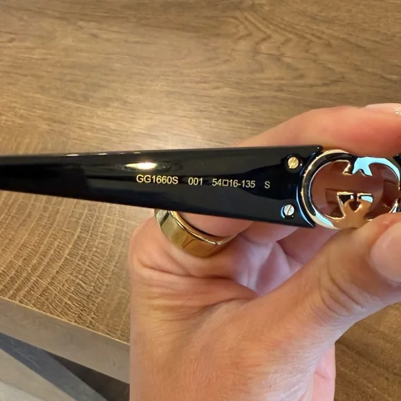 Gucci Women's Sunglasses GG1660S - Picture 8 of 9